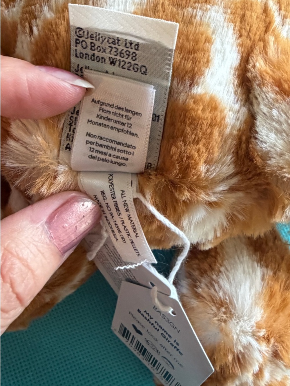 Jellycat Authentic Bashful Giraffe Plush w/Blue Gift Bag  Stuffed Animal NWT - Picture 2 of 12